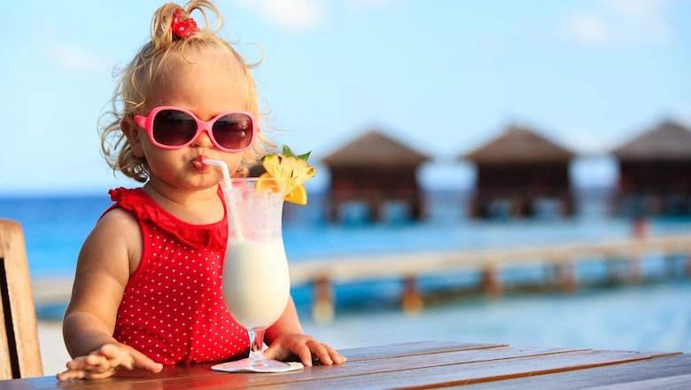 Summer is fun, but the sun can be harmful, especially for babies with their delicate skin. Protecting your baby from sunburn is crucial. Here’s why sun protection matters and how to keep your baby safe.